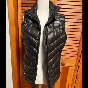 The North Face Sleeveless Puffer Jacket 